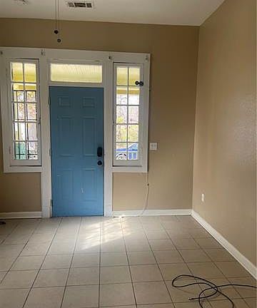 4th image of 2933 Joliet St