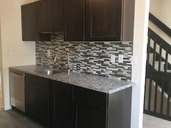 4th image of 531 Lafayette Blvd