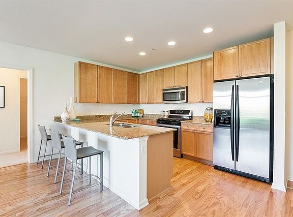 4th image of 7757 Van Buren St #210