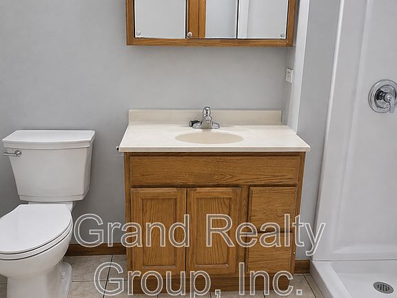 5th image of 42 E Grand Ave APT 2-C