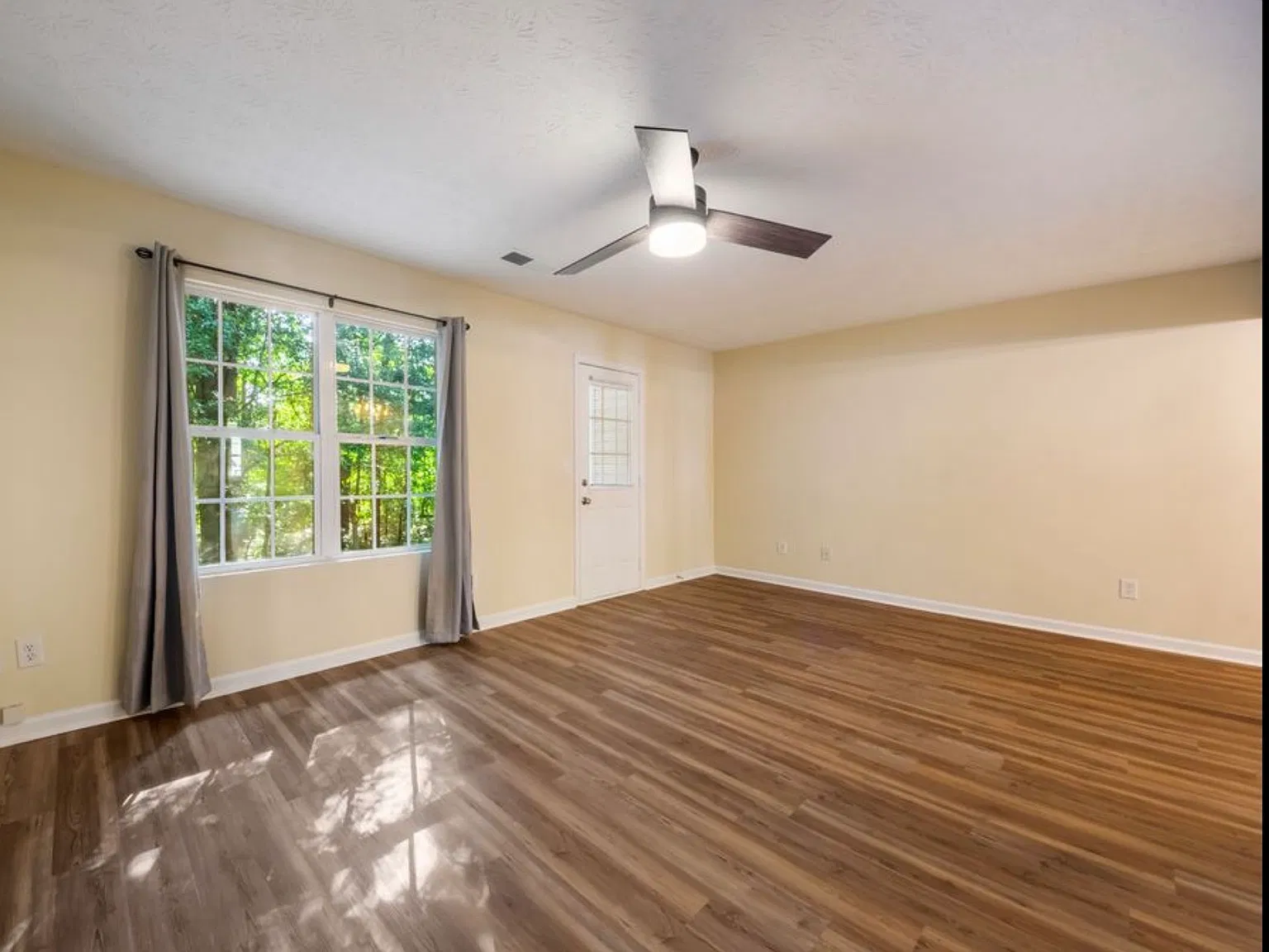 3 bed, 1288 sqft, $1,800 — Photo 4