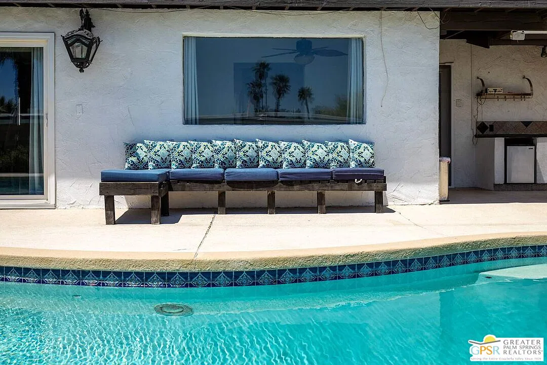3 bed, 2.0 bath, 1752 sqft, $4,300 — Photo 4
