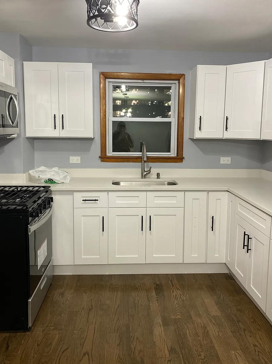 Building Photo - 5413 S Latrobe Ave #2