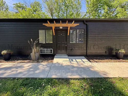 6916 Northside Dr Photo 1