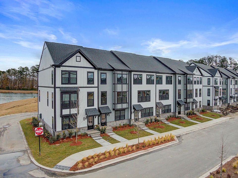 1st image of 417 Talbot Dr