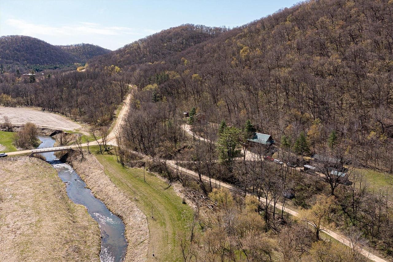 S5853 Oliver ROAD, De Soto, WI 54624 | Zillow