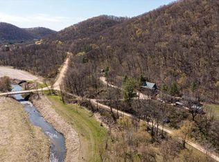 S5853 Oliver Rd, De Soto, WI 54624