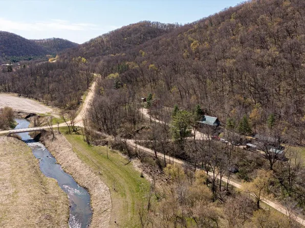 S5853 Oliver ROAD, De Soto, WI 54624