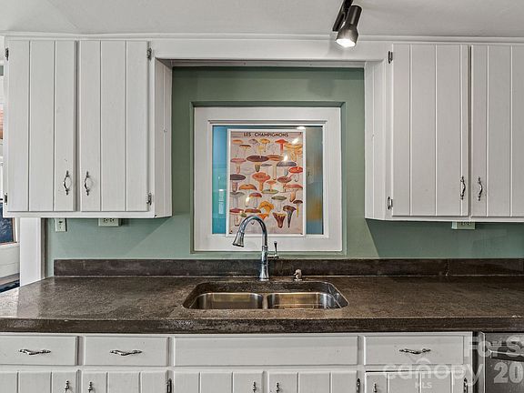 5th image of 271 Pisgah View Rd