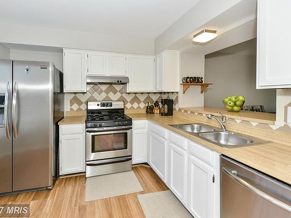 4th image of 6006 Basingstoke Ct