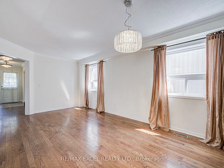 43 Beaumaris Cres — Photo 11