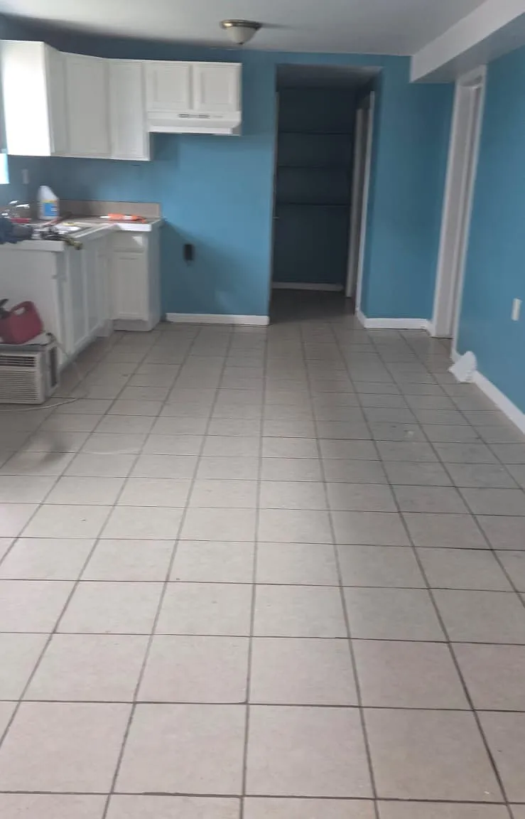 2 bed, 700 sqft, $925 — Photo 2