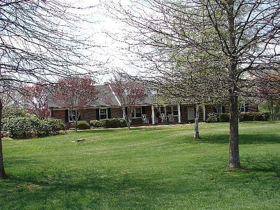 2nd image of 1544 Memorial Park Dr