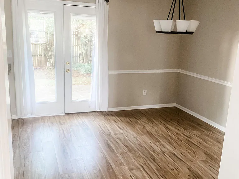2014 English Dr SW — Photo 7