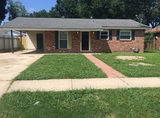 24 Camellia Ln, Westwego, LA 70094