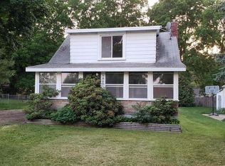 5865 Shaw St, Haslett, MI 48840