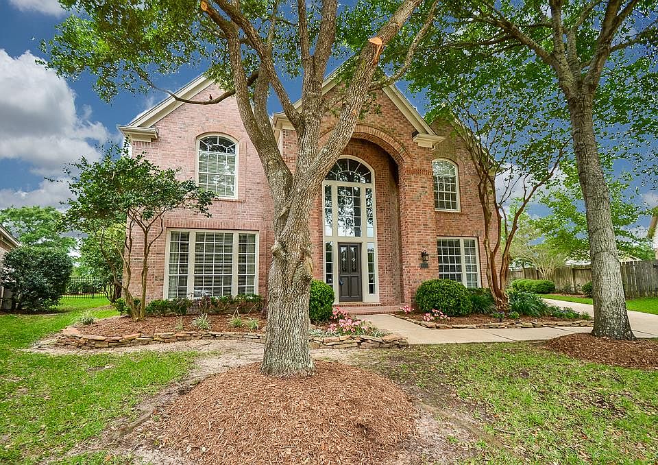 1st image of 22131 Glen Arden Ln