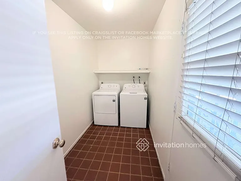 215 N Kachina — Photo 15