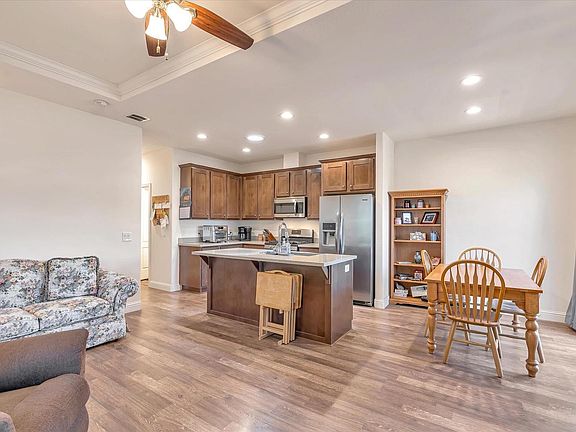 5th image of 67 Plymouth Way