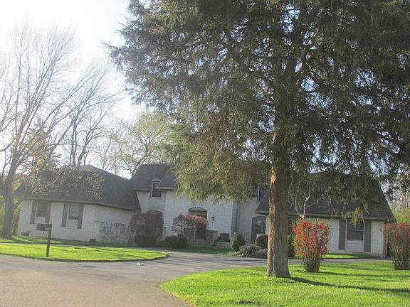 2nd image of 7706 Normandy Ln