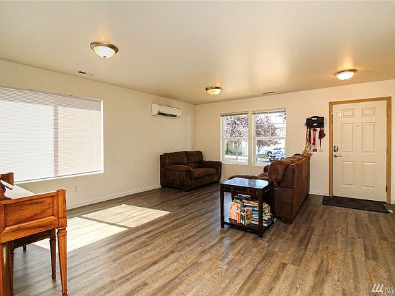 2nd image of 9910 197th Avenue Ct E