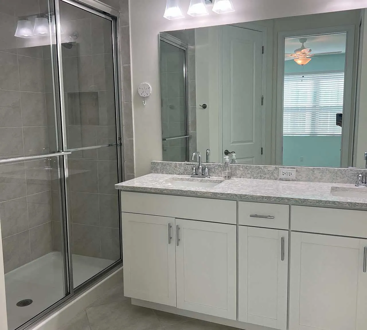67 Barefoot Lane 101 - 1 — Photo 4