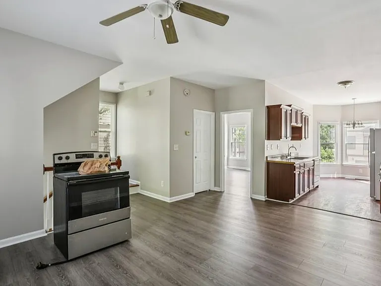 740 Prince Pl NW — Photo 12