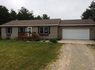 6212 Oak Ave, Newaygo, MI 49337