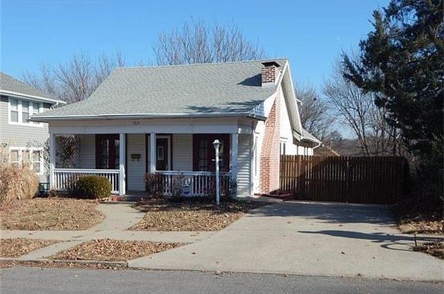 1st image of 1515 S 25th St