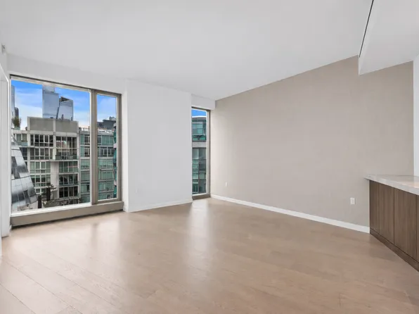 500 West 18th Street image 1 of 5