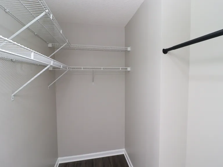 504 Noonday Ct — Photo 19
