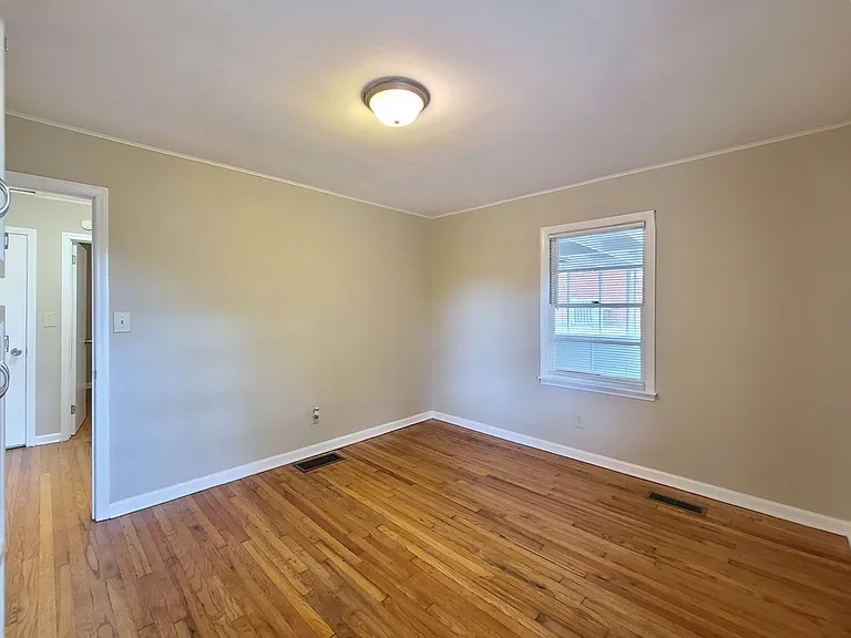 3225 Forrest Hills Dr — Photo 40