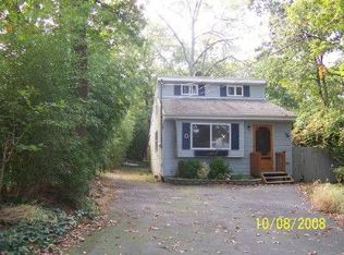 10 Rutland Rd, Mastic, NY 11950