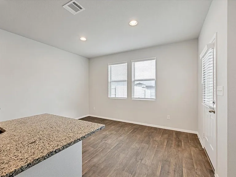 116 Honeybee Ln — Photo 30