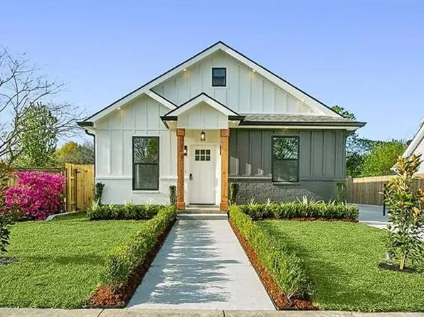 310 Riess Pl, Chalmette, LA 70043