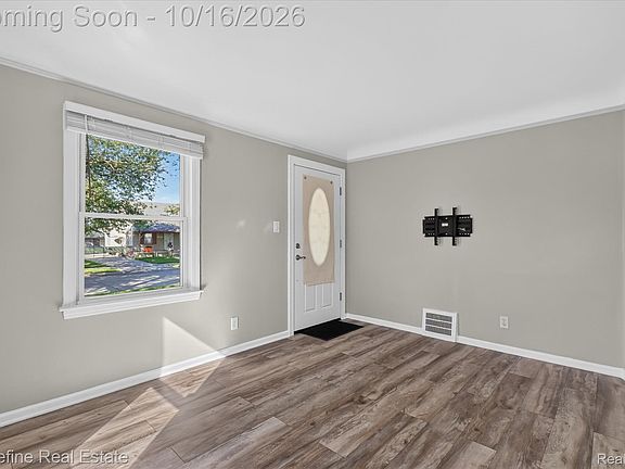 4th image of 13249 Longtin St