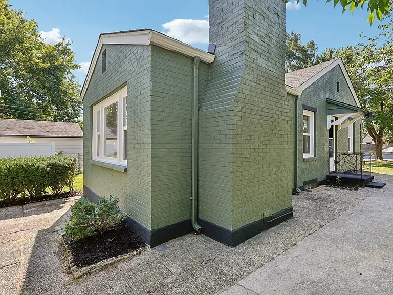 1545 Cardington Rd — Photo 3