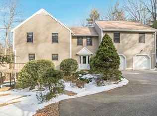 25 Glendale Rd, Sturbridge, MA 01518