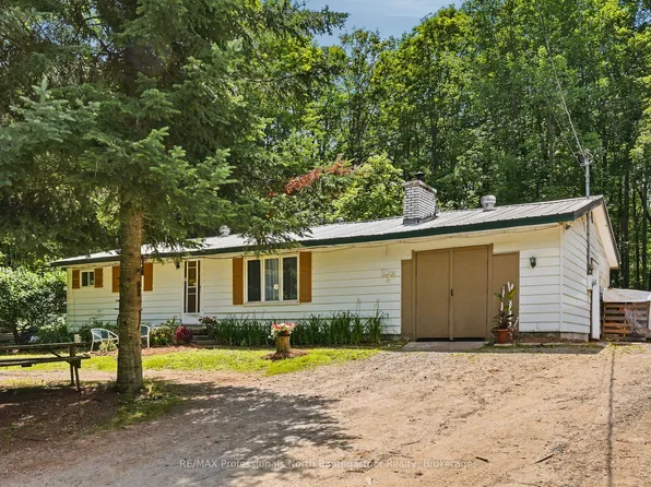1201 Wenona Lake Rd, Dysart Et Al, ON K0M 1S0