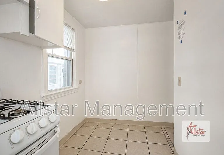 3786 W 37th St #3 — Photo 14