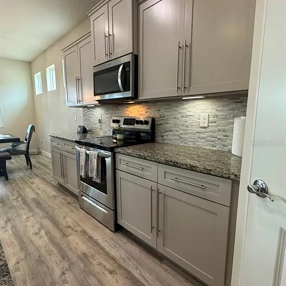 1127 Pipestone Pl — Photo 6