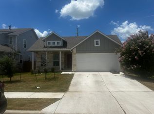 312 Rimrock Ct, Smithville, TX 78602