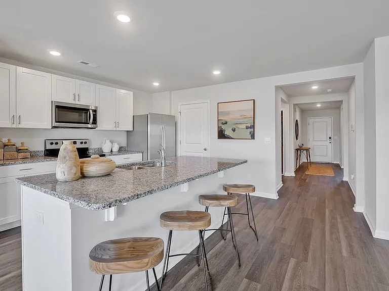 1157 Ridgeford Dr — Photo 7