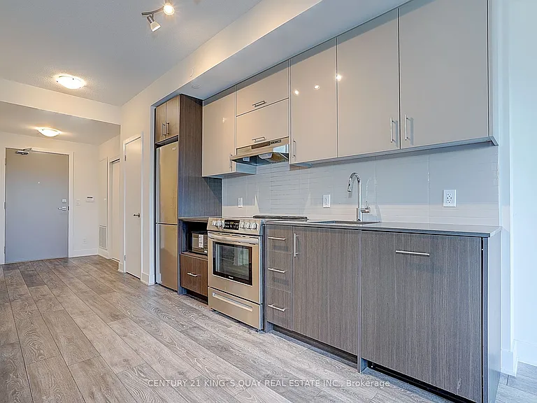 188 Fairview Mall Dr #219 — Photo 32