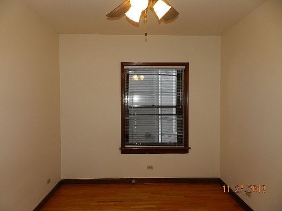 3rd image of 4503 N Ashland Ave