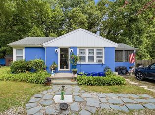 50 Plum Point Rd, Saunderstown, RI 02874