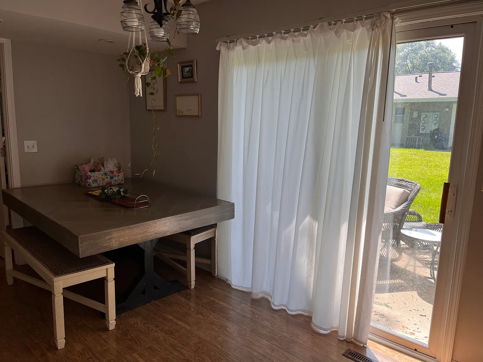 2 bed, 1100 sqft, $1,600 — Photo 4