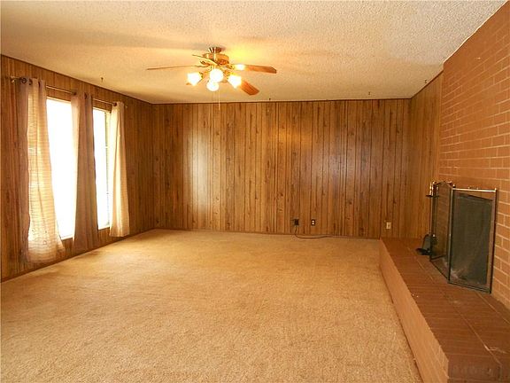 4th image of 2618 Bennett Dr