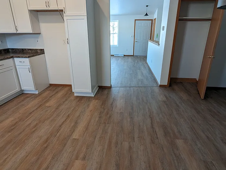 2949 Popplewood Ct — Photo 11