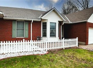 3902 Eastgate Dr, Saint Joseph, MO 64506